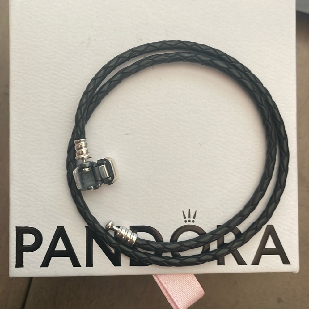 Authentic Pandora black leather double wrap Moments bracelet fits sz 7-7.5” - Picture 2 of 5